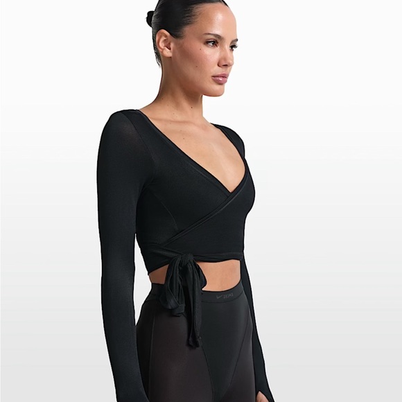 NikeSKIMS Stretch Knit Long-Sleeve Wrap Top - Picture 5 of 11